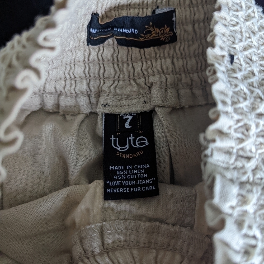 Linen Shorts - Picture 3 of 7